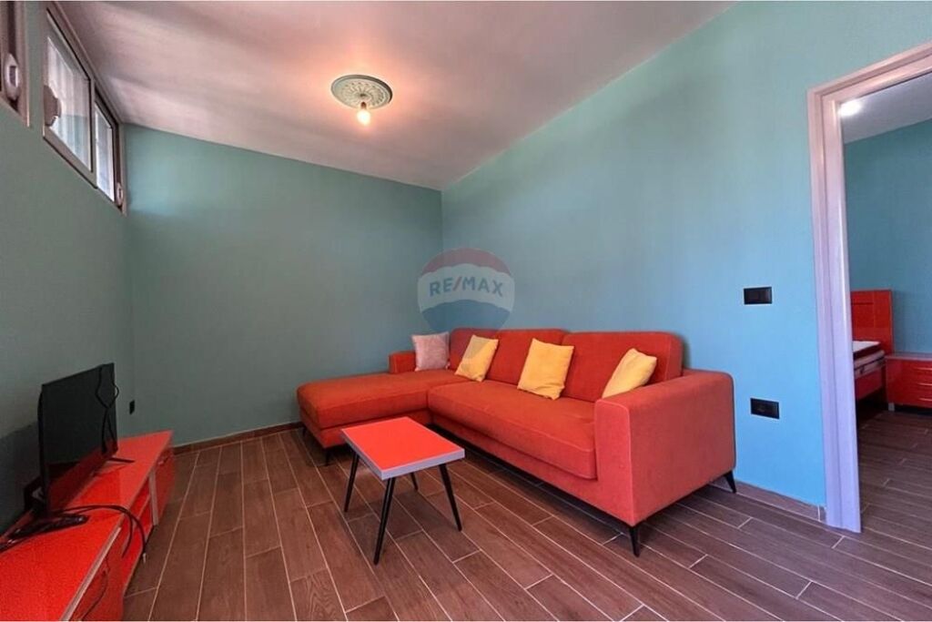 🏡 Appartamento 1+1 in Affitto – Via Reshat Osmani, Vlora