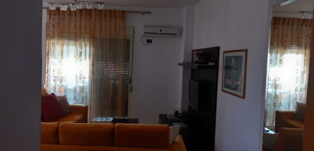 Appartamento 1+1 in affitto a Golem. Affitto annuale DI FRONTE all'hotel Hepidan