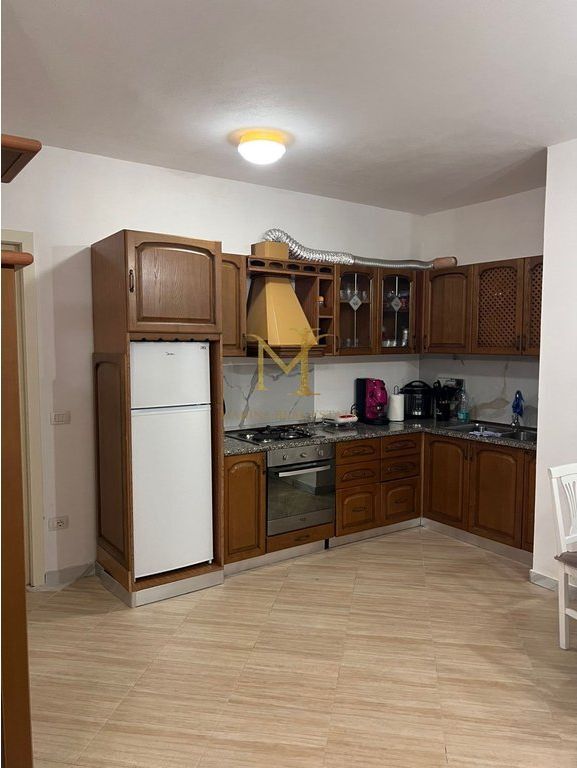 VENDESI APPARTAMENTO 2+1+2 BAGNI E 2 BALCONI VICINO ISH URT A DURRËS !