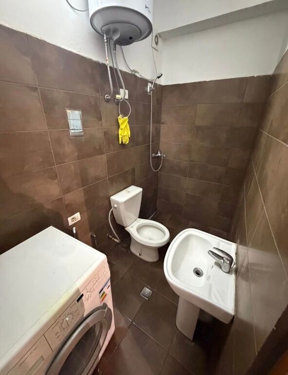 🔺Jepet me qera apartamenti 1+1 🔺