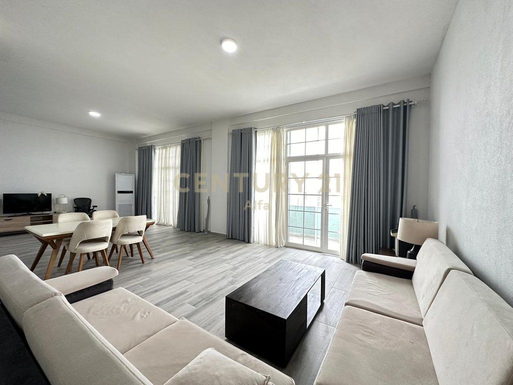 PENTHOUSE MODERNO IN AFFITTO A PASKUQAN!