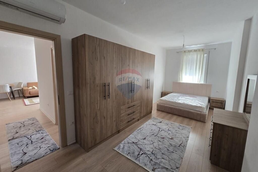 Apartament 2+1+2 me qera tek 5 Maji