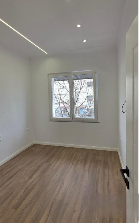 Apartment 2+1 for sale on Bardhyl Street 148,000 €