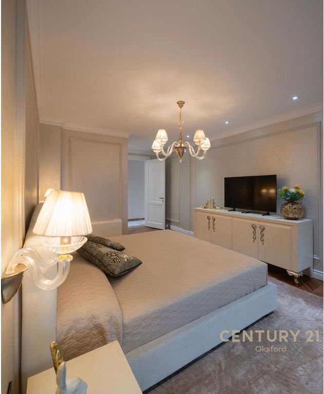 Exclusive! Luxury Villa For Sale on Iliria Modern Beach with Spa, Rooftop and Pool – Premium Investment