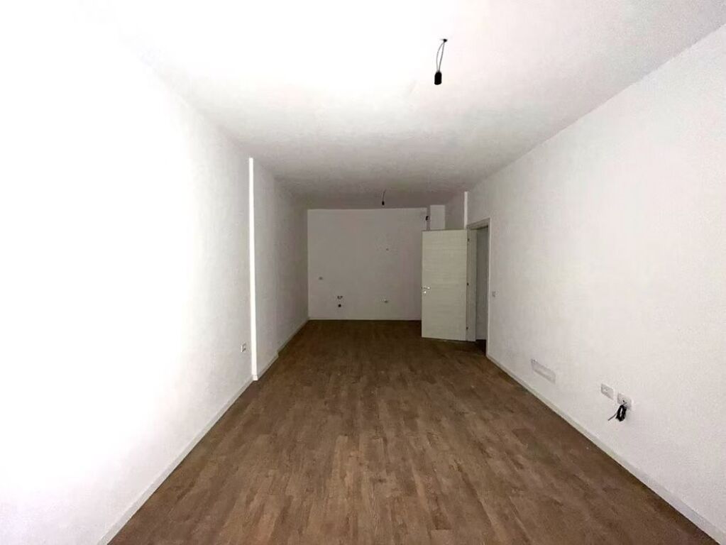 Apartment 1+1 for sale at Residenca E88 in Laprake.
