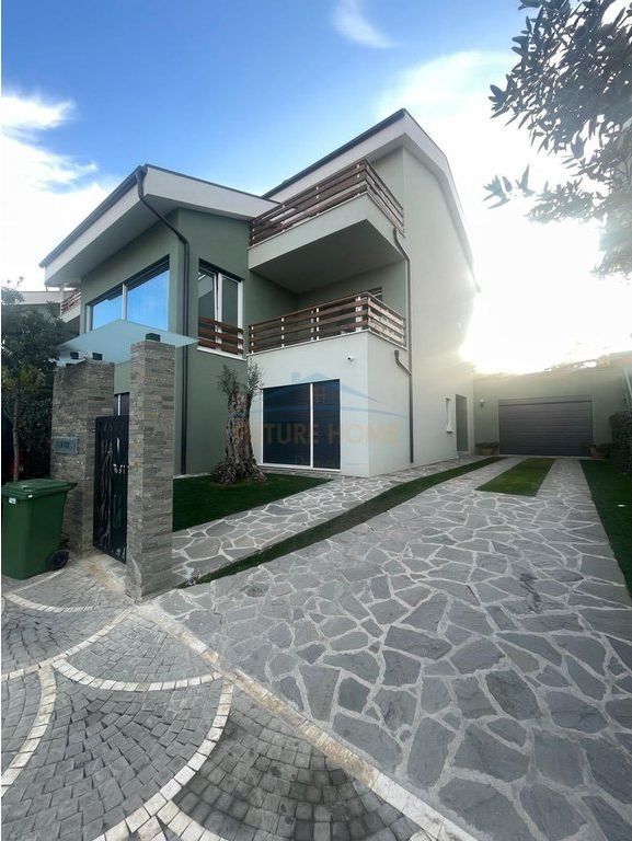 Shitet Vile 2 kateshe Long Hill Residence