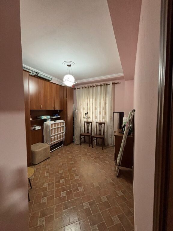 VENDESI APPARTAMENTO 2+1 5 MAJI 12.500.000 LEKE FH-66918