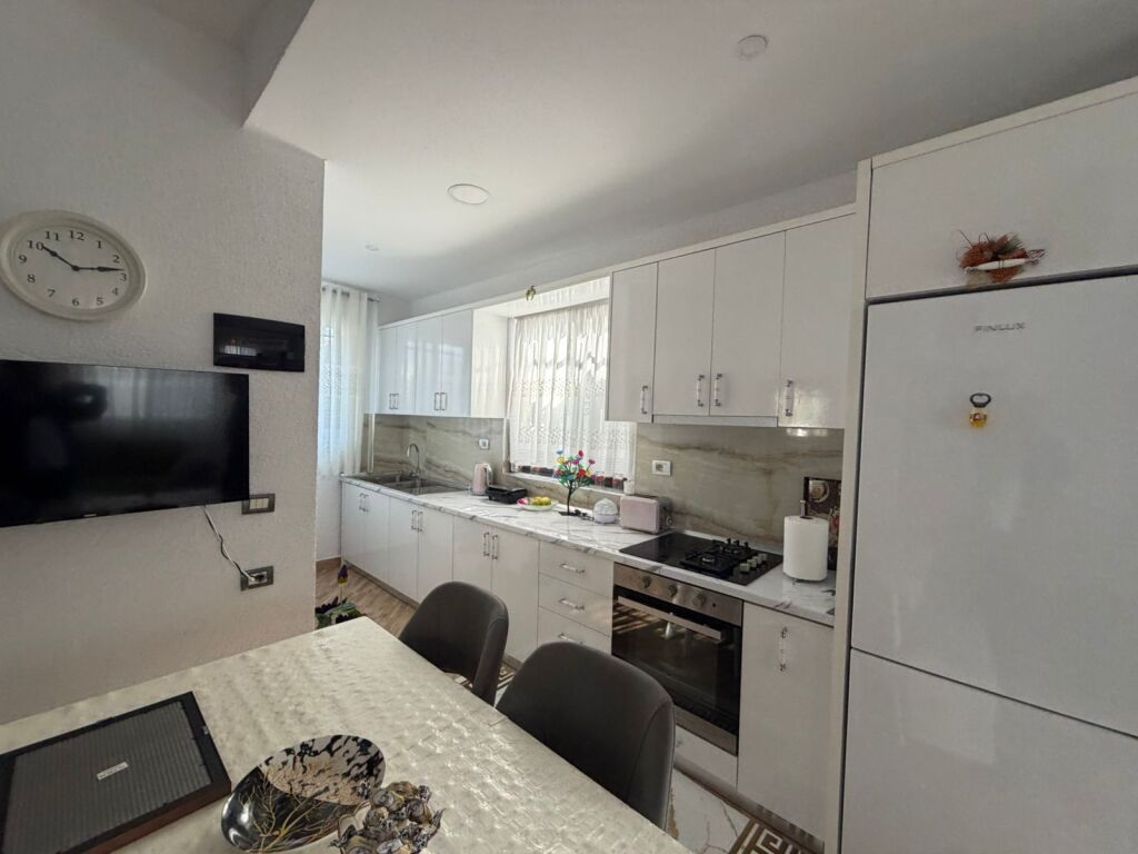 Casa privata di 1 piano in vendita a Bathore (Kamëz)