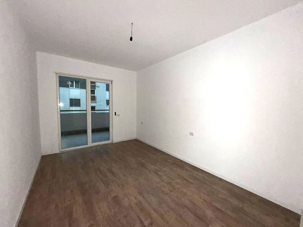 Apartment 1+1 for sale at Residenca E88 in Laprake.