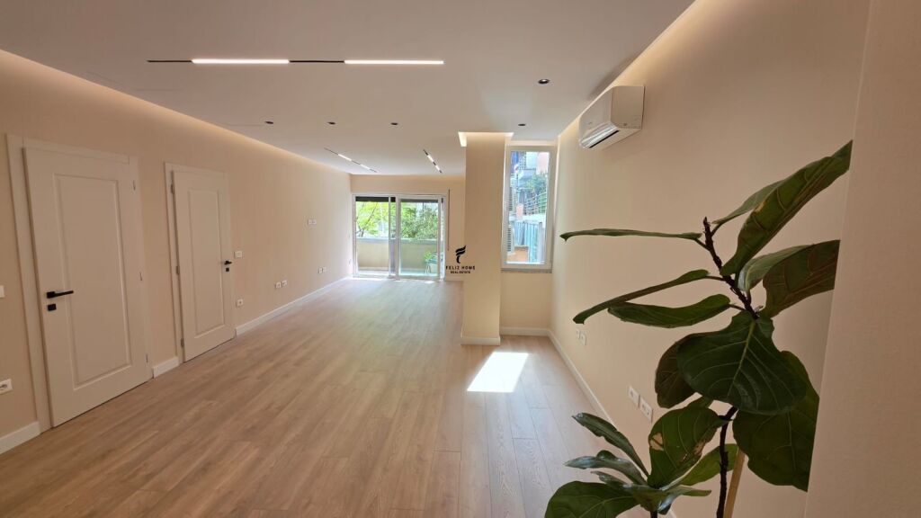 UFFICIO IN AFFITTO 131M2 AIR ALBANIA 250.000 LEKE FH-66812