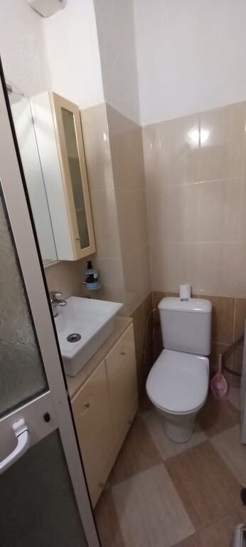 Appartamento 1+1 in affitto a Golem. Affitto annuale DI FRONTE all'hotel Hepidan