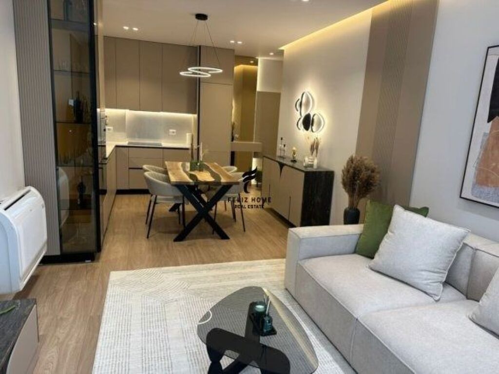 APARTAMENT ME QERA 2+1+2 MINE PEZA 1.500 EURO FH-66932