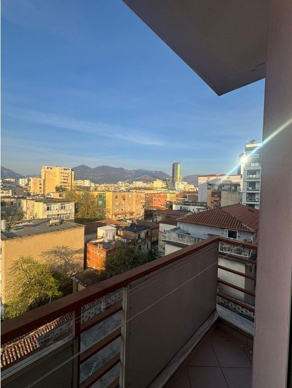 Affitto, Appartamento 1+1 Via Bogdanëve, Tirana.