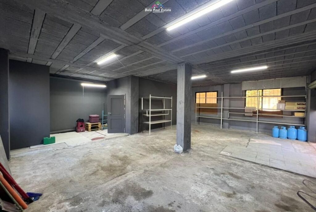 Magazine For Rent In Laprake ( ID BM293) Tirane