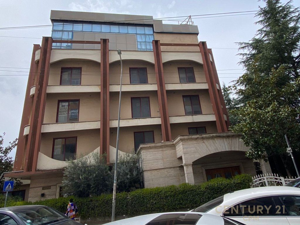 EXCLUSIVE! A 5-story business building is for rent at the former last station, New Tirana.