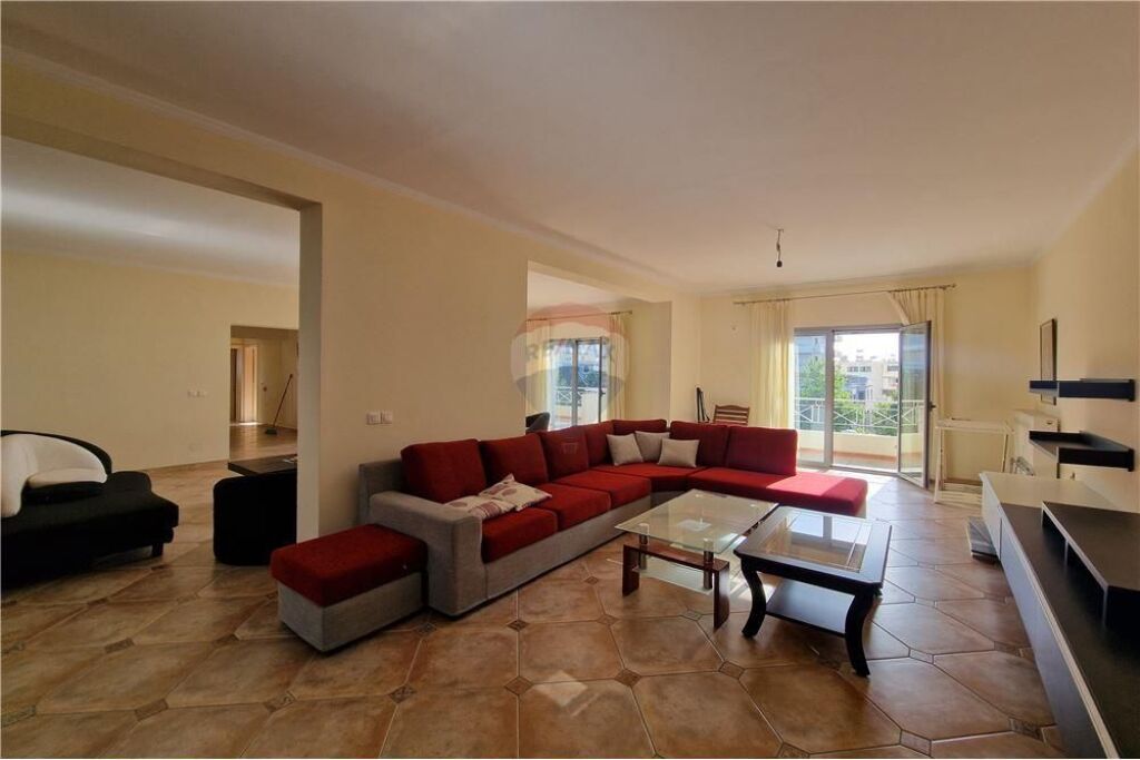Okazion 900€/m2 Apartament ne shitje,Vlore