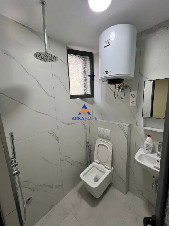 APPARTAMENTO IN AFFITTO 1+1+ BALCONE "ZONA DELLA SCUOLA UNITA, 5 MIN DAL FACOLTÀ DI MEDICINA" 400 EURO