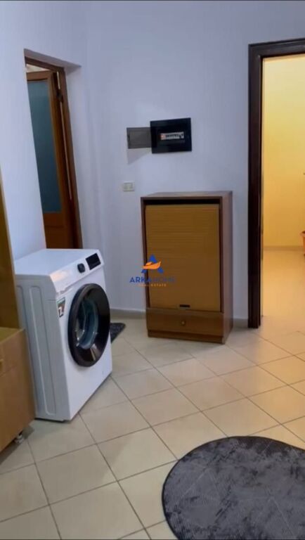 JEPET APARTAMENT ME QERA 2+1+BALLKON "RRUGA ILIA DOLI SHEPERI, SHKOLLA 1 QERSHORI" 40.000 LEKE