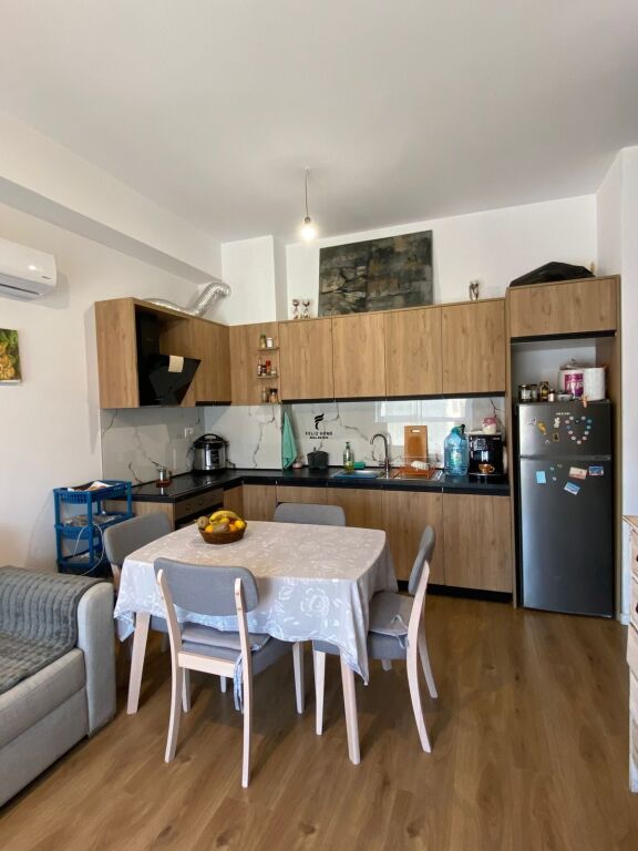 APPARTAMENTO IN AFFITTO 1+1 ALI DEMI 40.000 LEKE FH-66796