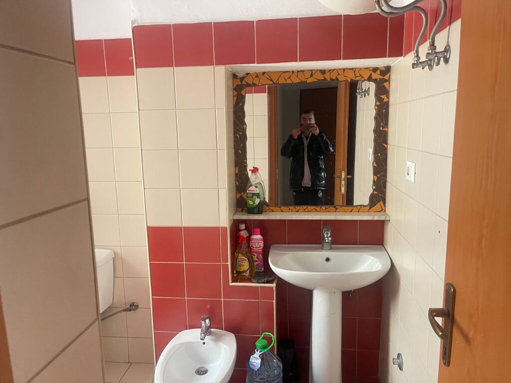 Apartament 1+1 me qera tek Brryli ne Tirane