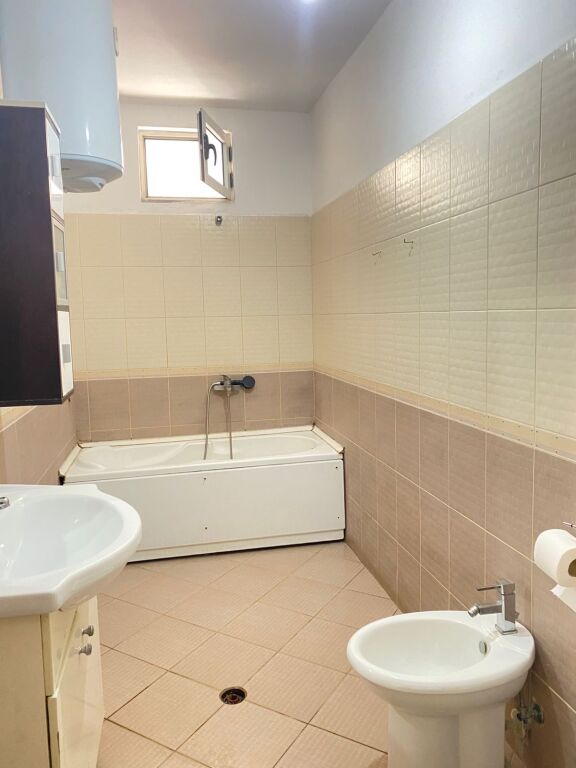 Apartment 2+1, Astir( Ozoni)!