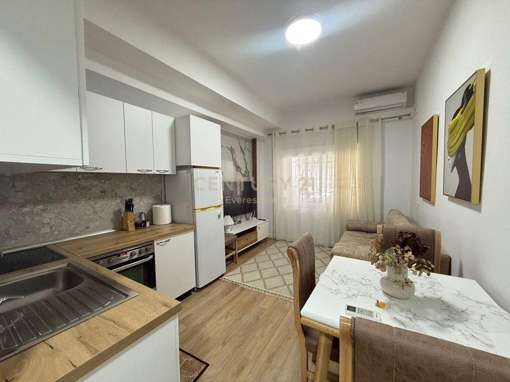 Affittasi appartamento 1+1 vicino a Petroni 600 € /Mese