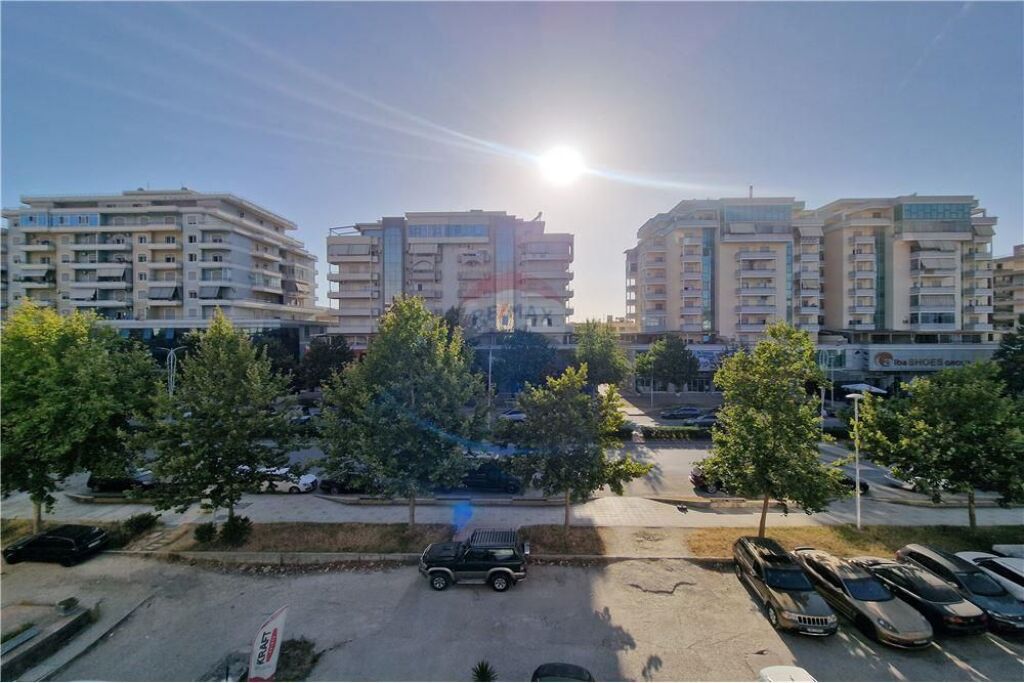 Okazion 900€/m2 Apartament ne shitje,Vlore