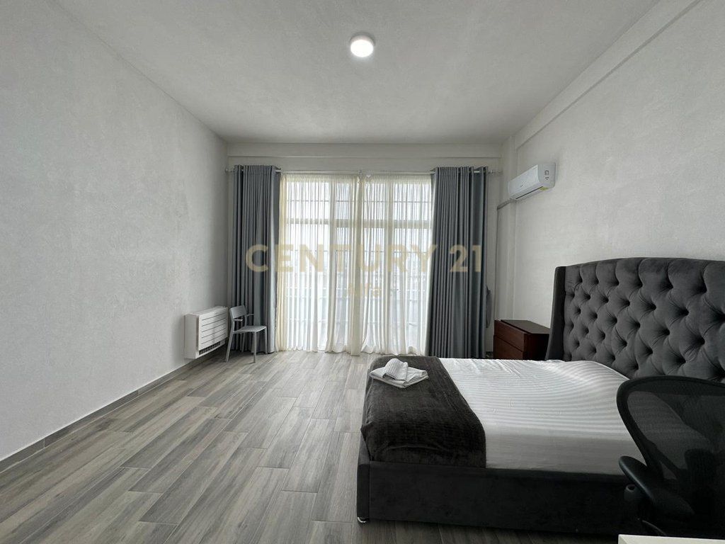 PENTHOUSE MODERNO IN AFFITTO A PASKUQAN!