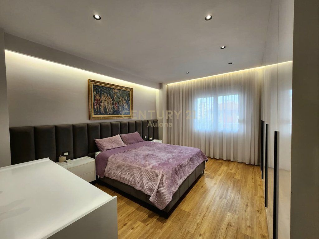 MODERN 2+1 APARTMENT FOR RENT NEAR LUNGOMARE 1