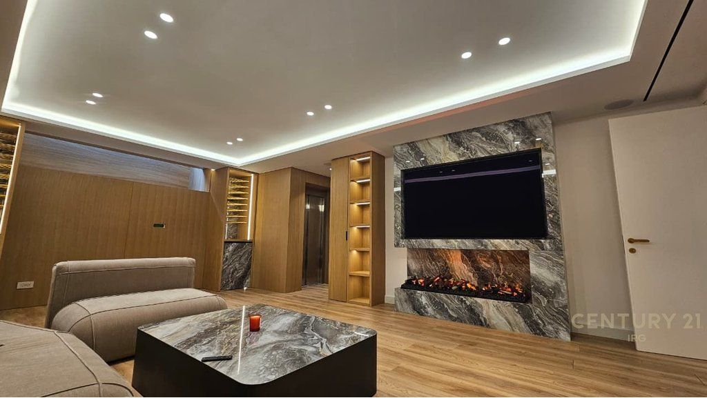 MAGNIFICA VILLA SU 4 PIANI IN AFFITTO PRESSO IL LUMINOR RESIDENCE VICINO A TEG!