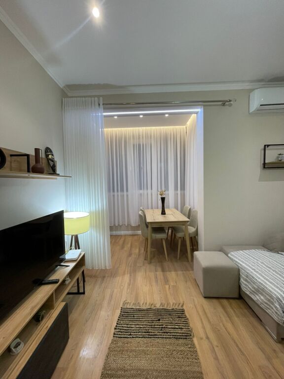 Apartment 1+1 for rent opposite Delijorgjit, newly renovated
