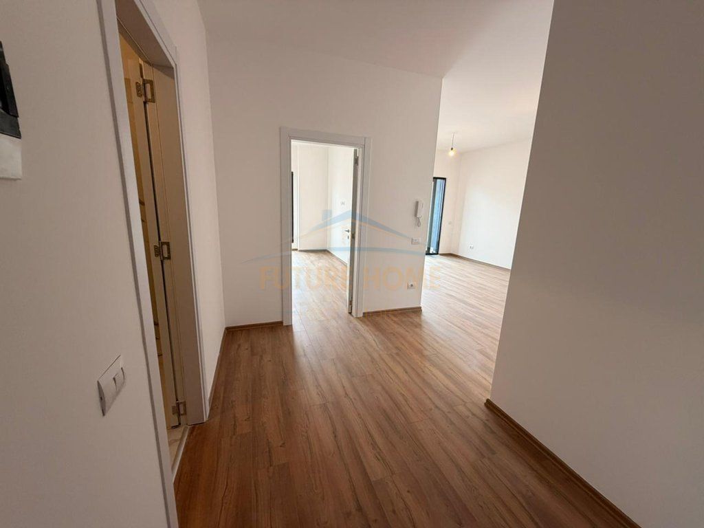 Qira, Apartament 1+1, Rruga e Barrikadave, Tiranë.