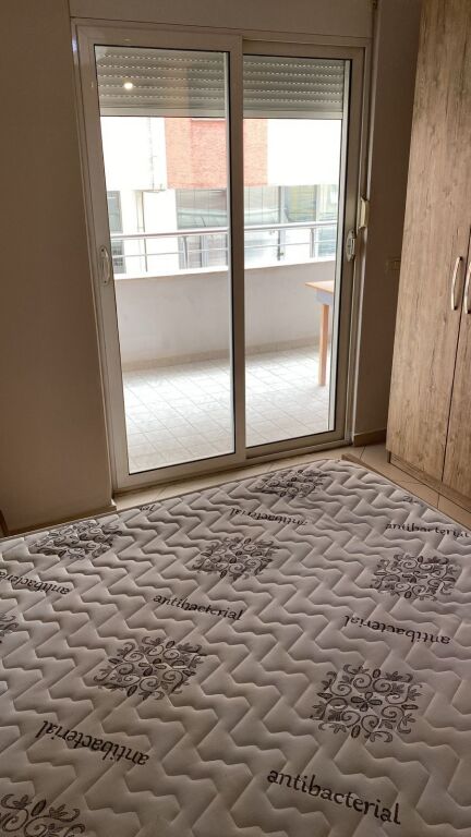 Jepet me qera 2+1, 540€, te mbikalimi i pare SELITE