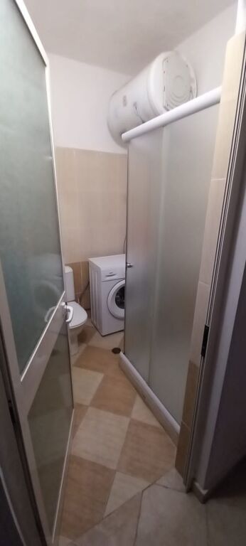 Appartamento 1+1 in affitto a Golem. Affitto annuale DI FRONTE all'hotel Hepidan