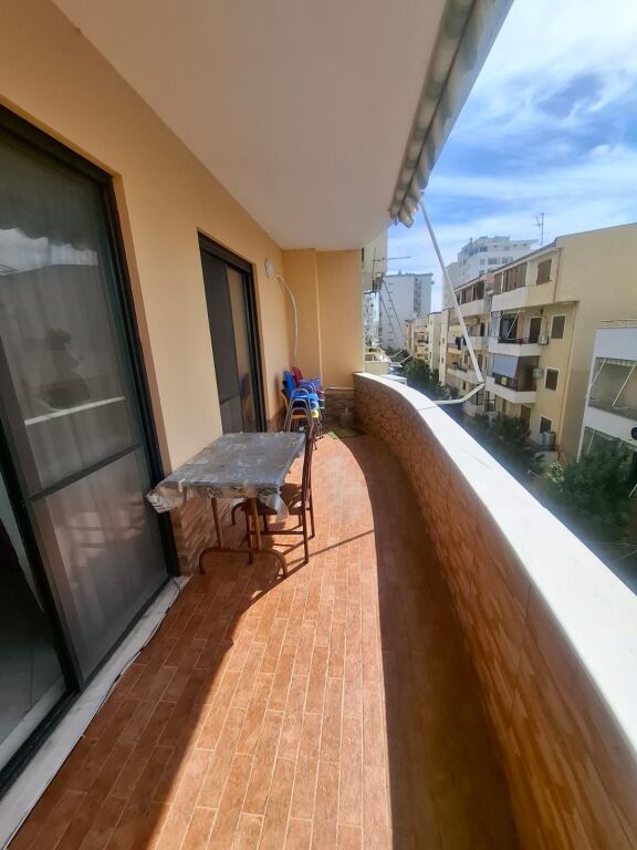 Appartamento 1+1 in Vendita a Shkembi i Kavajes