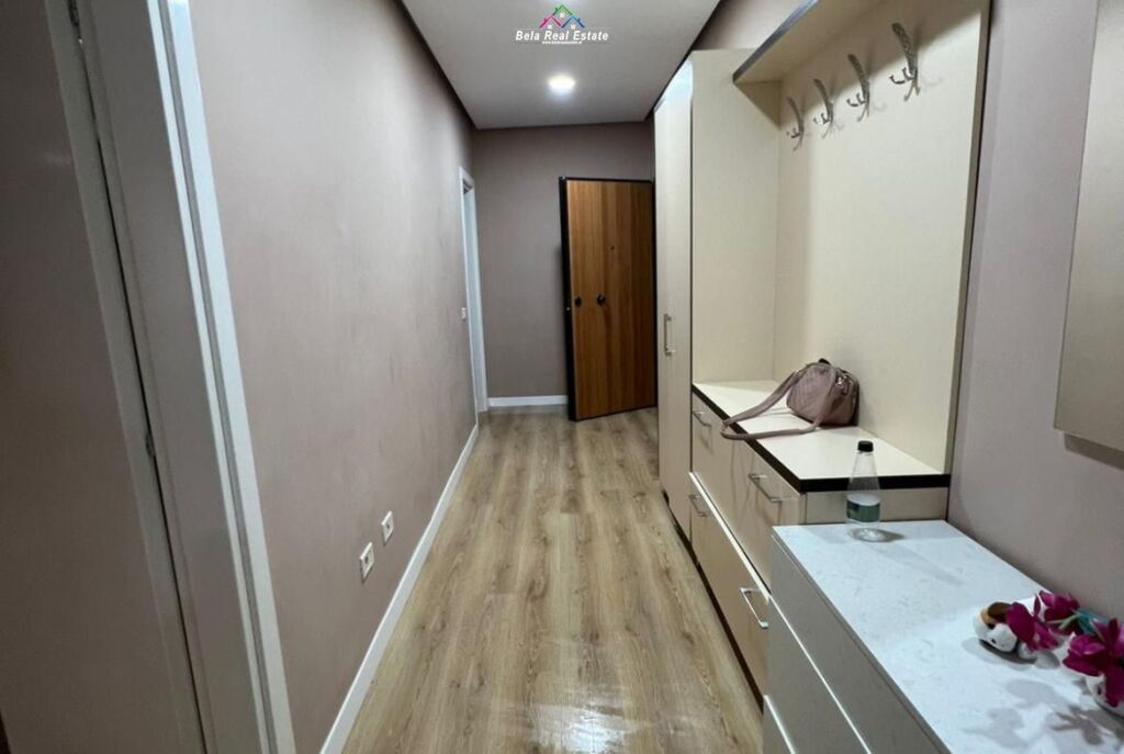 Appartamento In Affitto 1+1 A Myslym Shyr (ID B2101604) Tirana