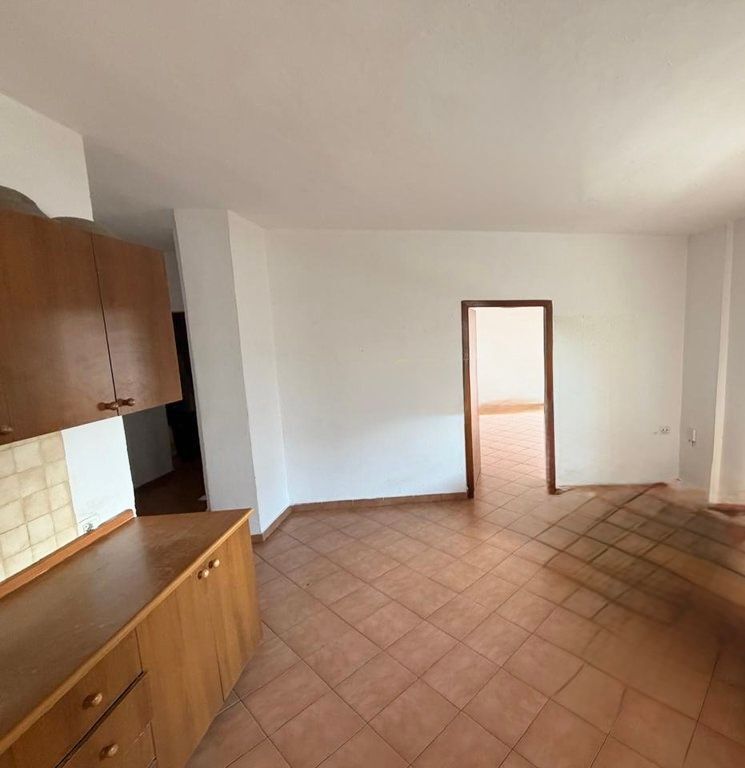 Appartamento 1+1 in vendita  Via 5 Maji !