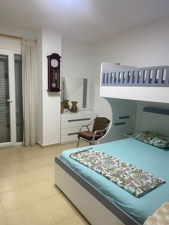 Appartamento al piano 3+1 a Pogradec