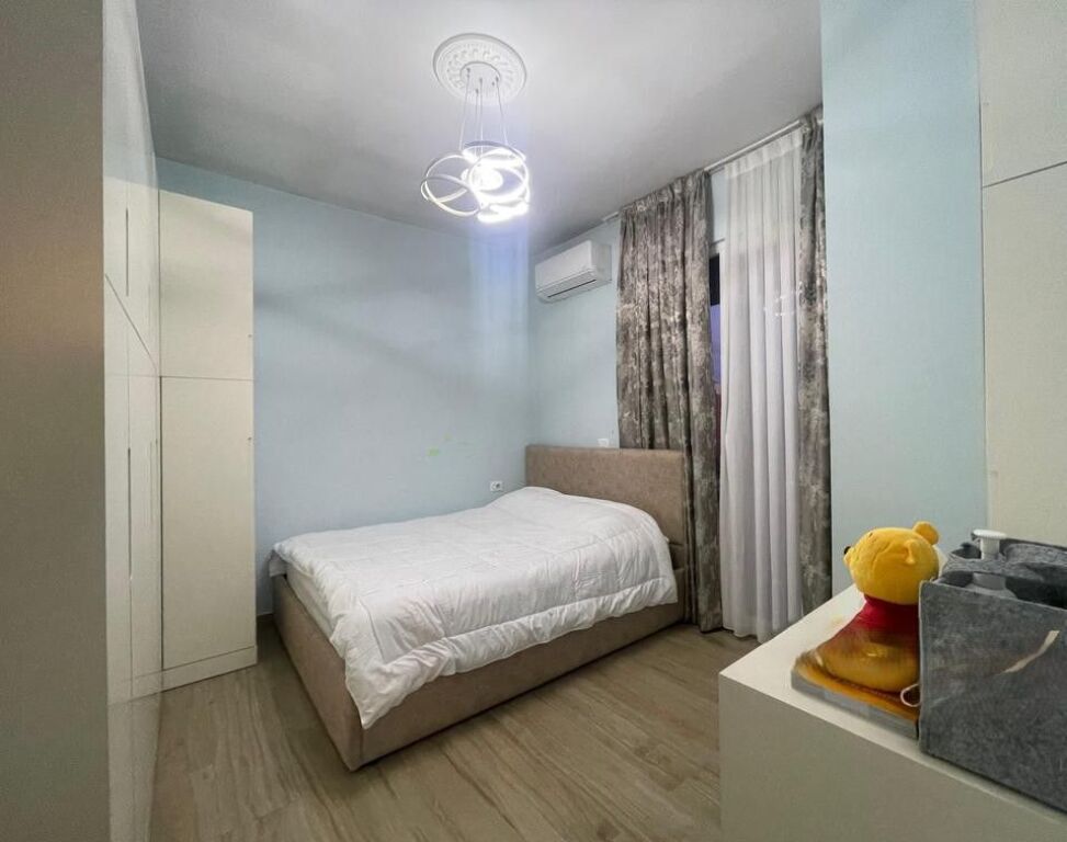SHITET APARTAMENT 2+1 TE SHKOLLA E BASHKUAR