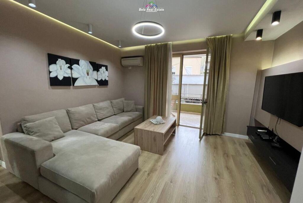 Appartamento In Affitto 1+1 A Myslym Shyr (ID B2101604) Tirana