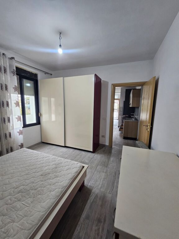 AFFITTASI APPARTAMENTO 2+1 + VERANDA VICINO AL GIARDINO IVINA