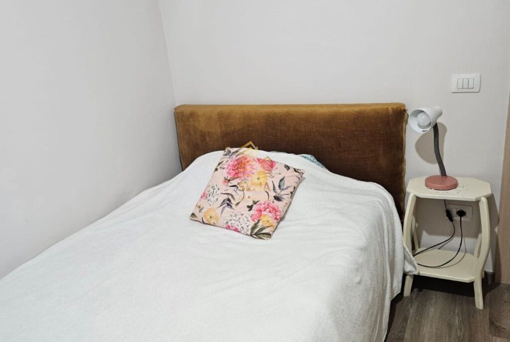 Rent, Apartment 2+1+balcony, Kosovareve Street, 75,000 Leke/Month