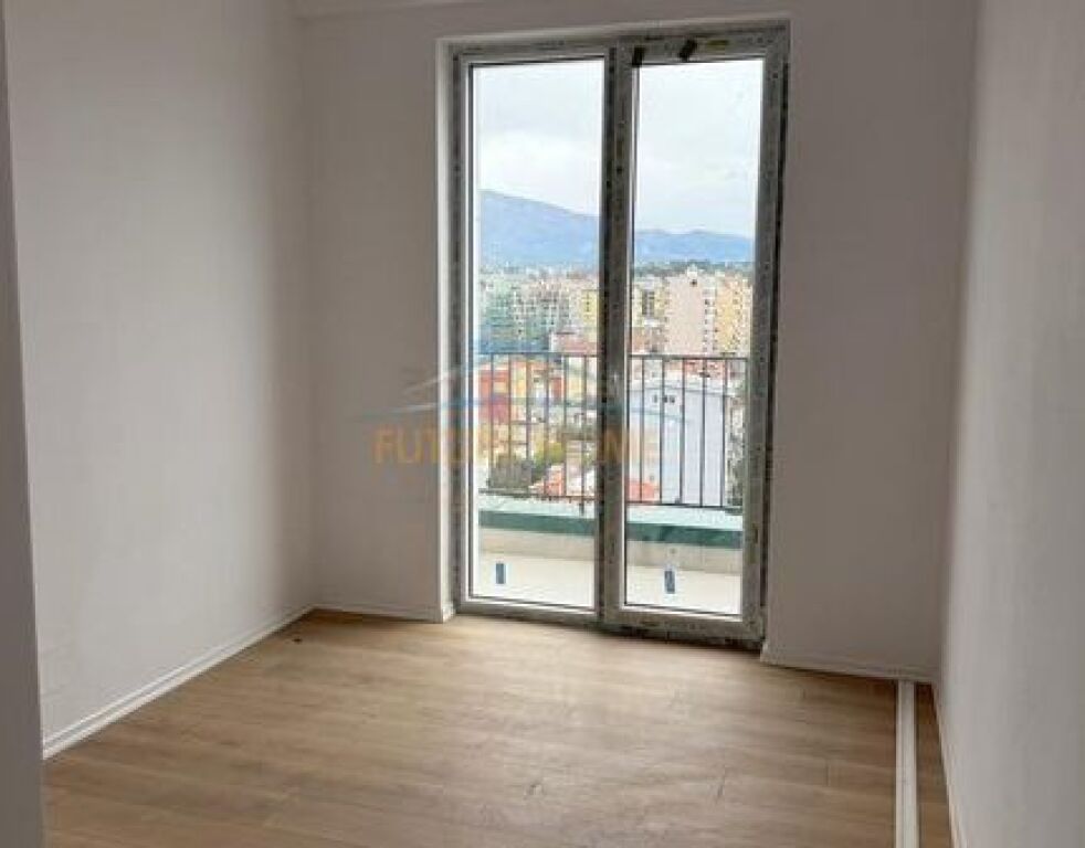 In vendita, Appartamento 3+1+2, Komuna e Parisit, Tirane