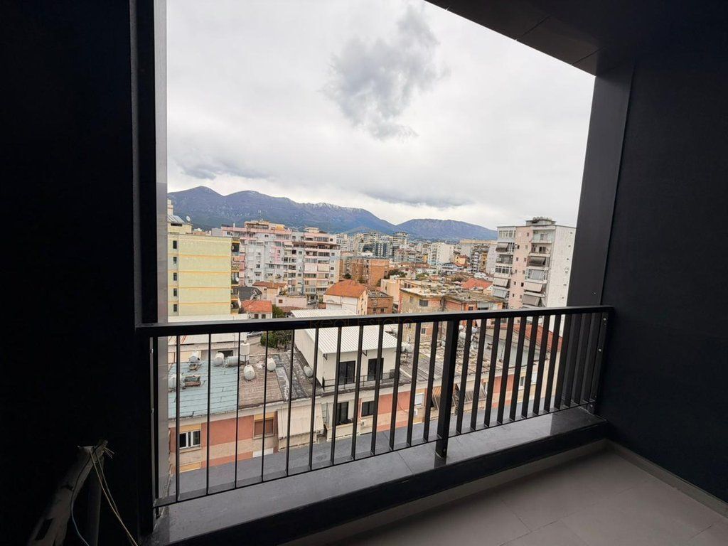Qira, Apartament 1+1, Rruga e Barrikadave, Tiranë.