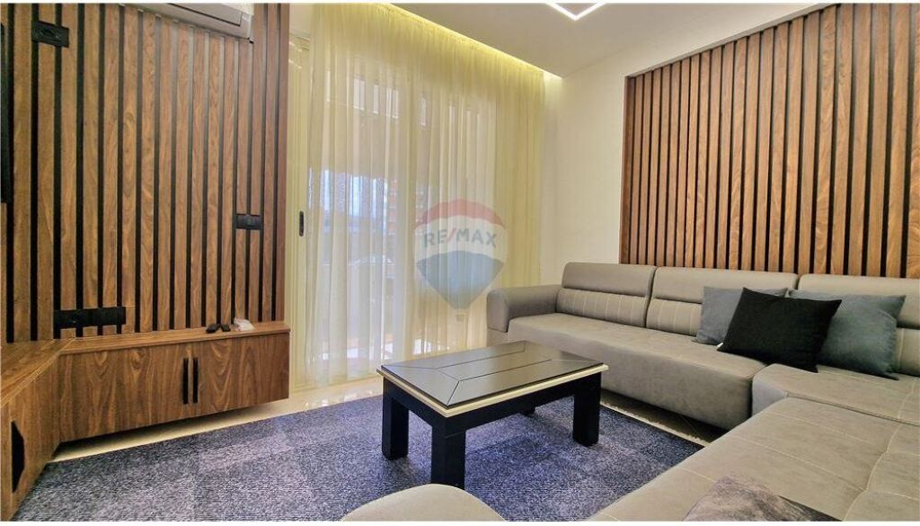 🏡 Appartamento 2+1 in Affitto – Lungo Mare, Vlorë