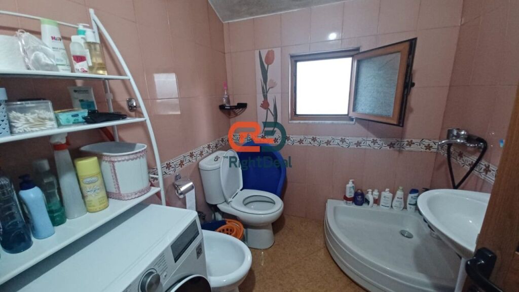 A Allias Vendesi Villa su 3 Piani Totalmente Investita Pronta per Abitare!!