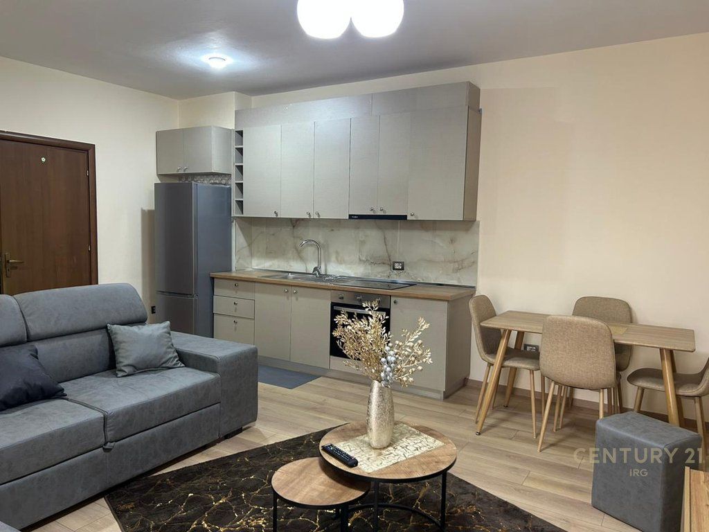 APARTAMENT 1+1 ME QERA PERBALLE DELIJORGJIT
