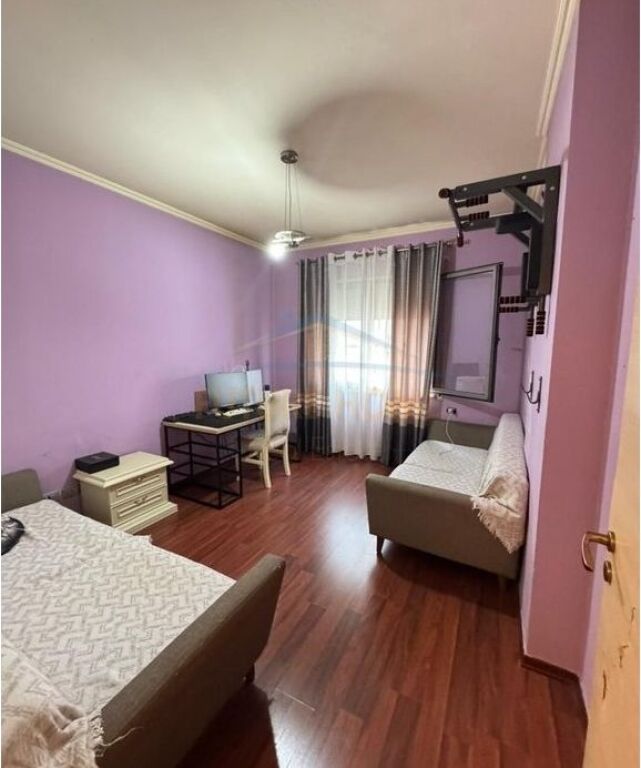 In vendita, Appartamento 2+1+2, Complesso Tower Bridge, Via Dibra.