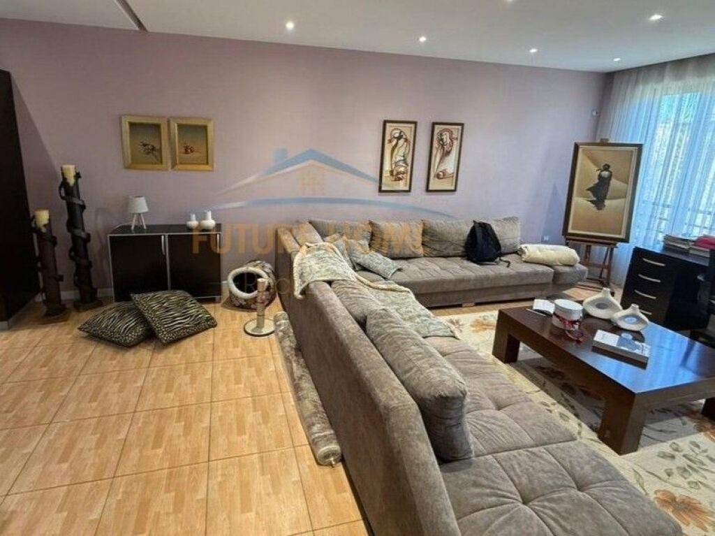 In vendita, Appartamento 2+1, Zogu i Zi, Tirana