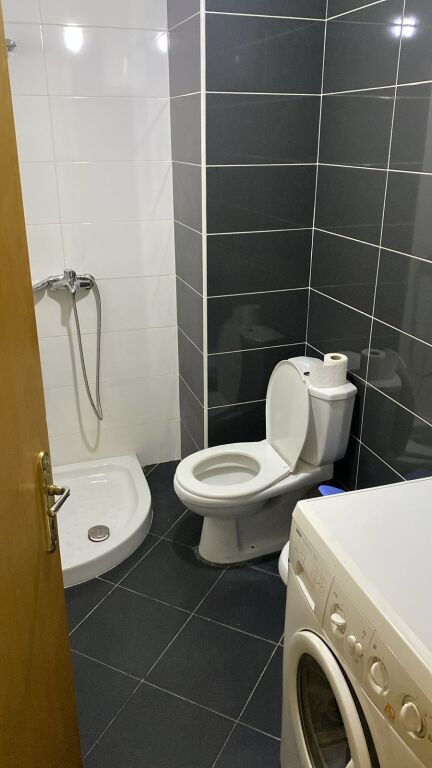 Jepet me qera 2+1, 540€, te mbikalimi i pare SELITE